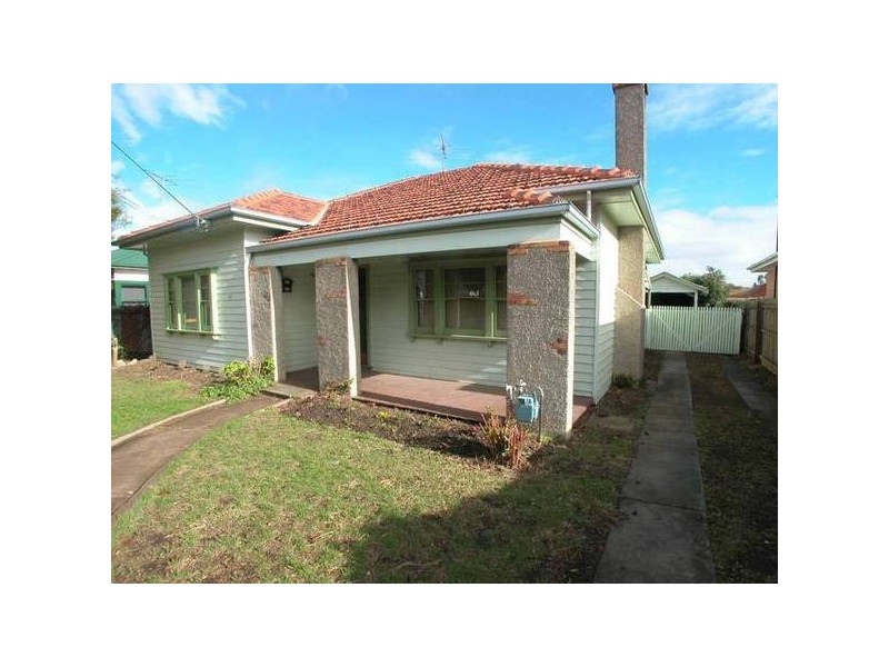 17 Seabeach Parade, North Shore VIC 3214