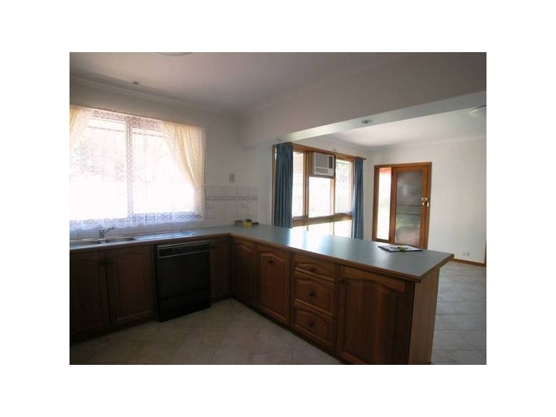 Plover Street, Lara VIC 3212