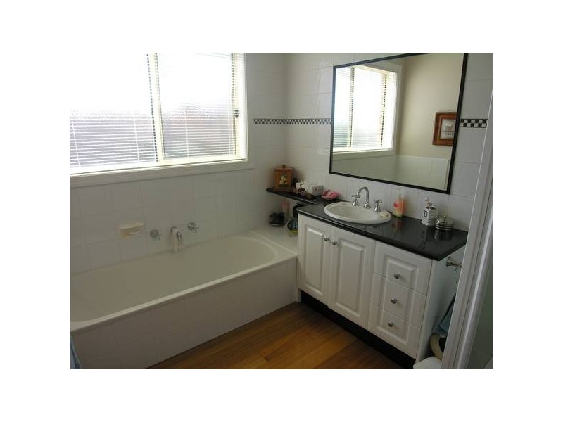59-61 Country Gardens Drive, Lara VIC 3212