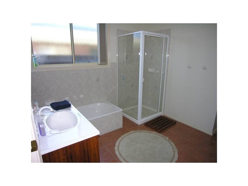 9 Blackbird Circuit, Lara VIC 3212