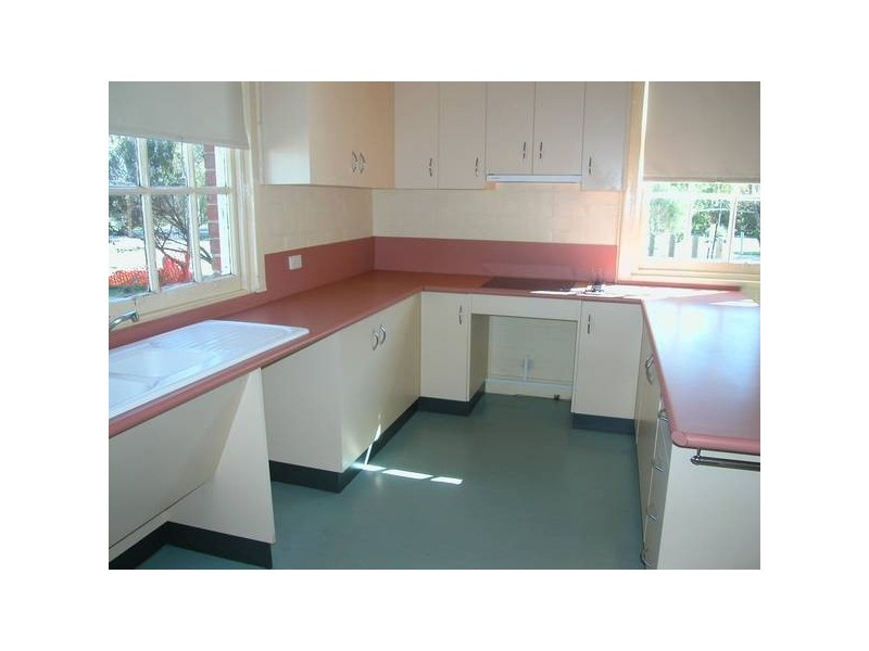 2/110 Windermere Road, Lara VIC 3212