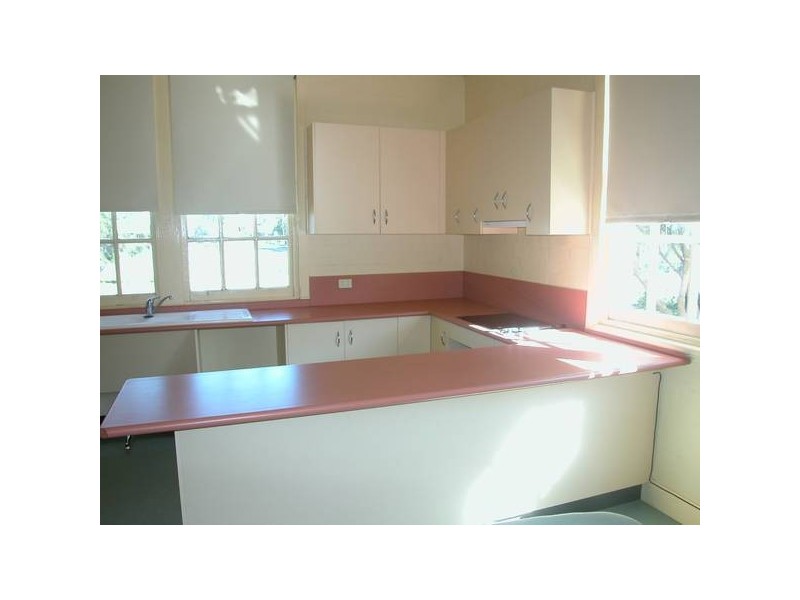 2/110 Windermere Road, Lara VIC 3212