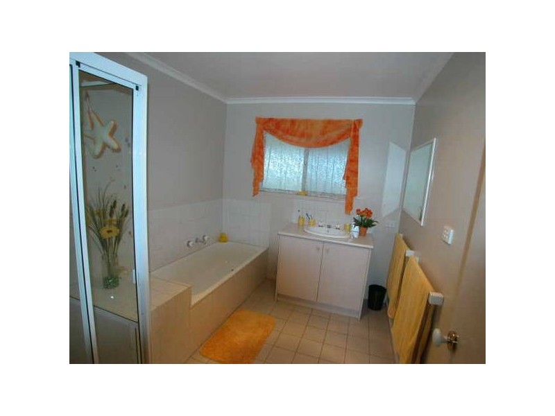 30 Links Road, Lara VIC 3212