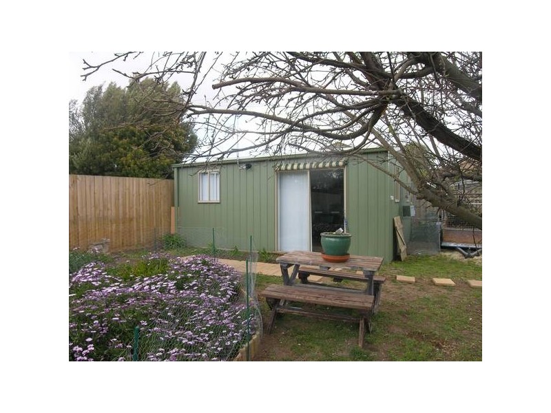 16 Upton Court, Lara VIC 3212