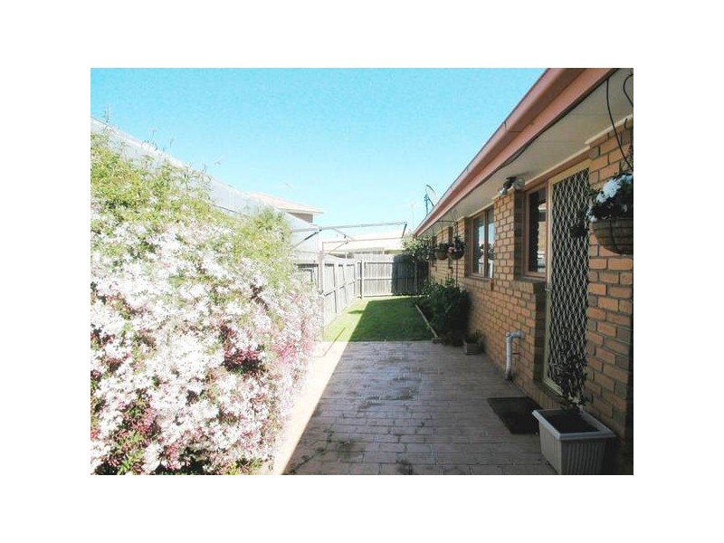 2/117 Kees Road, Lara VIC 3212