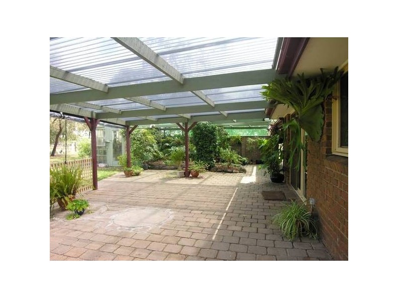 90 Narraburra Road, Little River VIC 3211