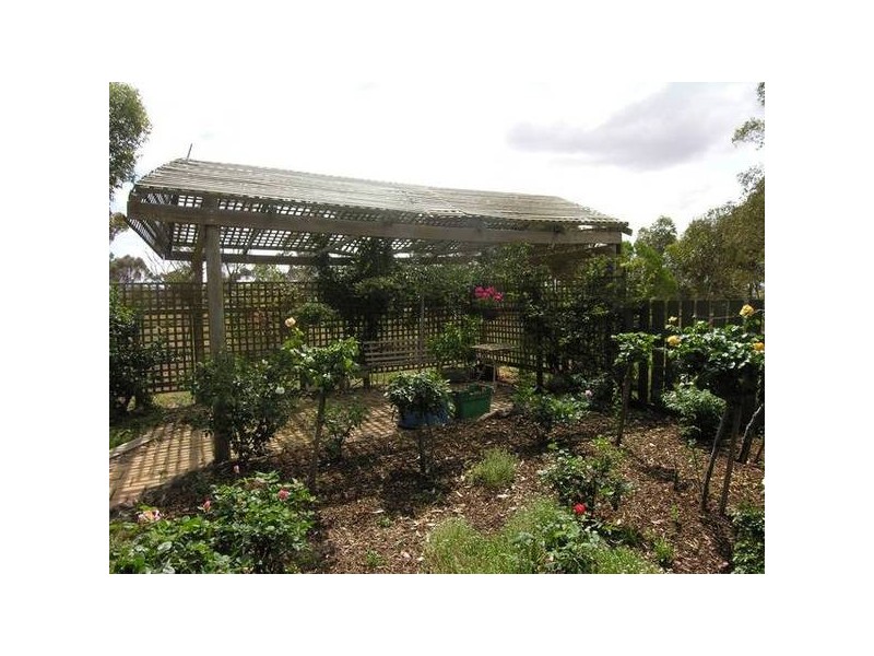 90 Narraburra Road, Little River VIC 3211