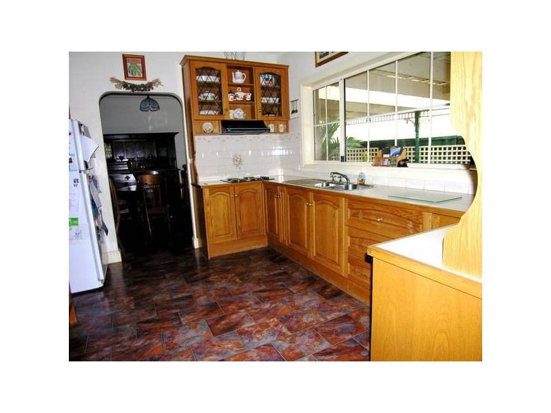 11 Richard Drive, Lara VIC 3212