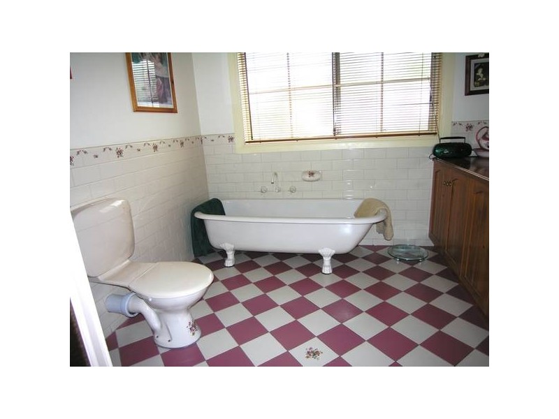 11 Richard Drive, Lara VIC 3212