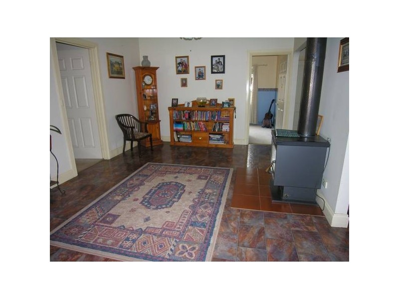 11 Richard Drive, Lara VIC 3212