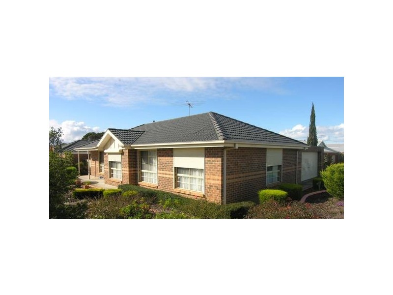 1 Kanowna Court, Lara VIC 3212
