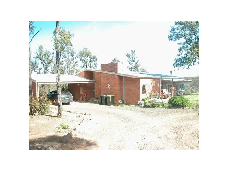 355 De Motts Rd, Anakie VIC 3221