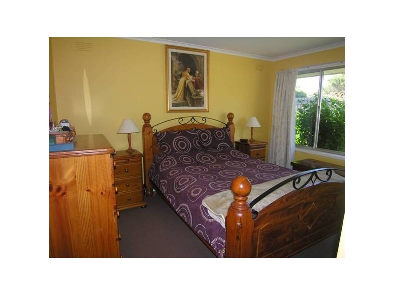 55 Walkers Rd, Lara VIC 3212