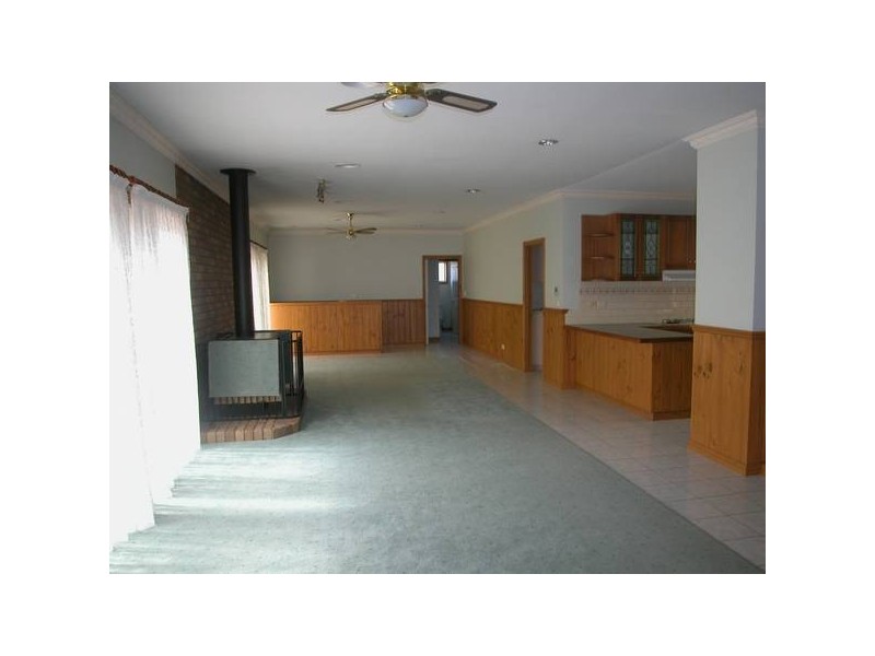 16 Scarlett Grove, Lara VIC 3212