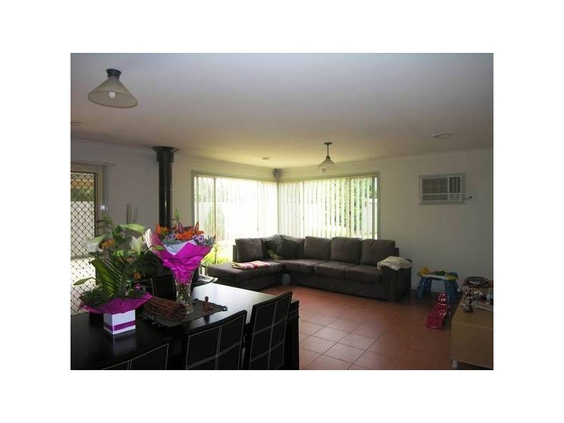 17 Skylark Court, Lara VIC 3212