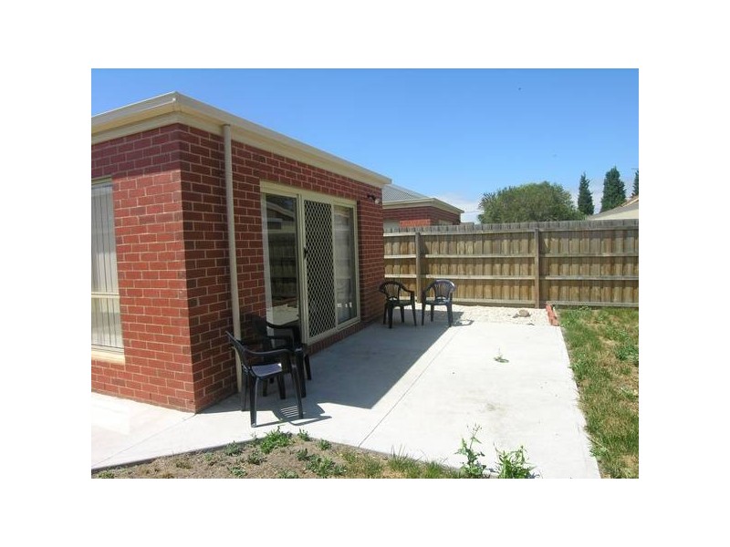 2/23 Corangamite Drive, Corio VIC 3214
