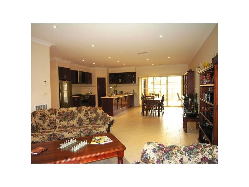 52 Buckingham Street, Lara VIC 3212