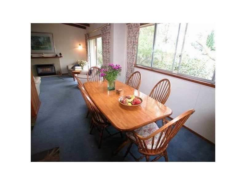 61 Station Lake Rd, Lara VIC 3212