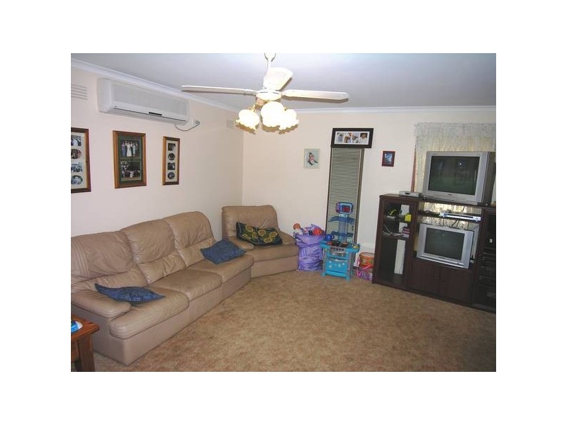 10 Kyema Drive, Lara VIC 3212