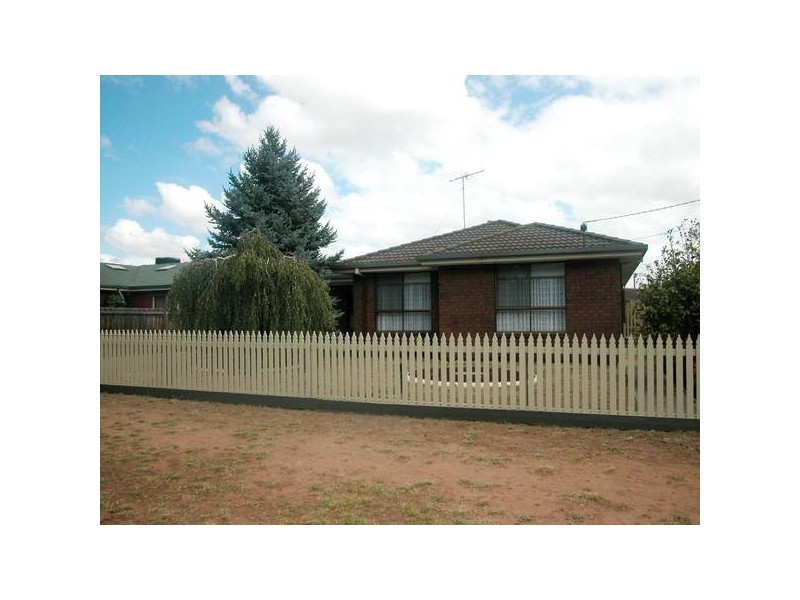 27 Waverley Road, Lara VIC 3212