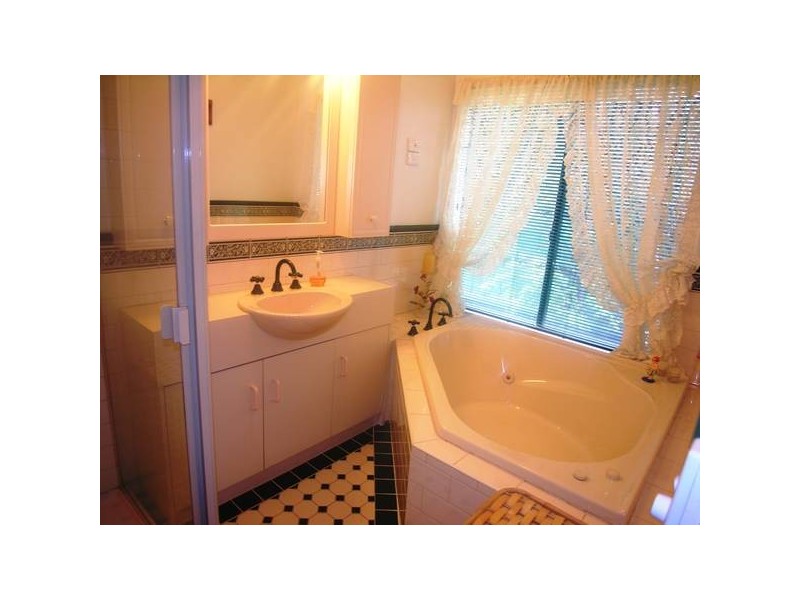 235 Matthews Road, Lovely Banks VIC 3221