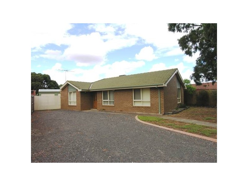 3 Kyema Drive, Lara VIC 3212