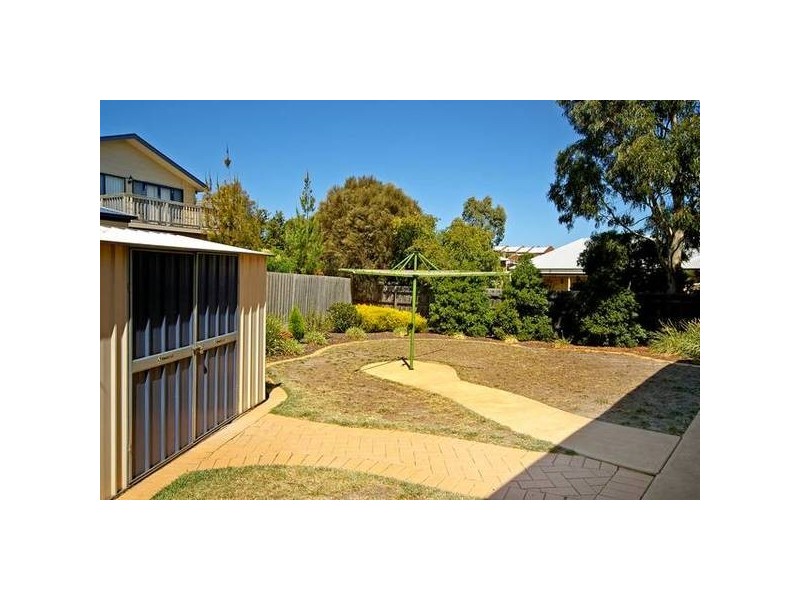 7 Nanton Close, Lara VIC 3212