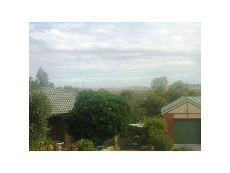 3 Nanton Close, Lara VIC 3212