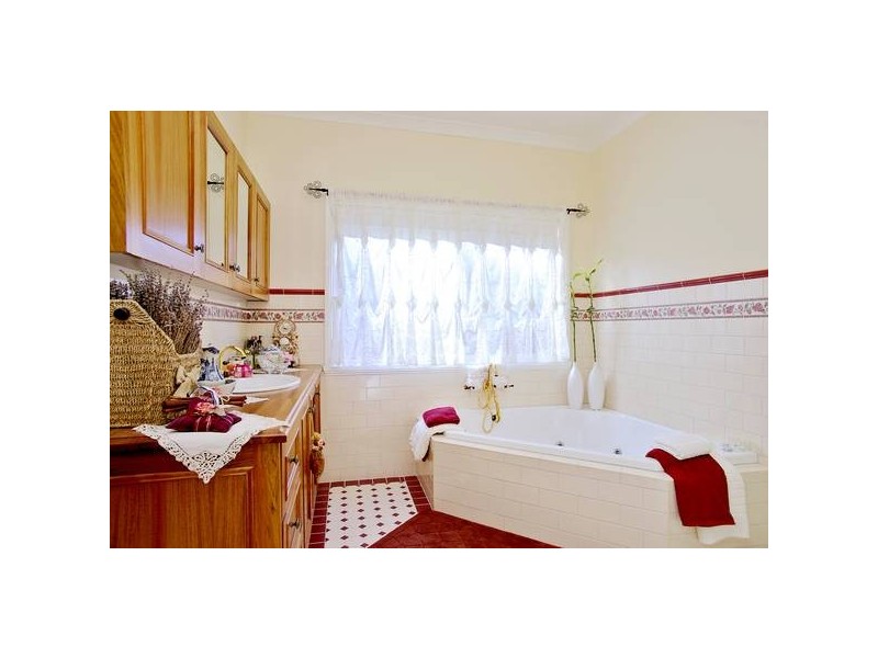 12 Balagundi Drive, Lara VIC 3212