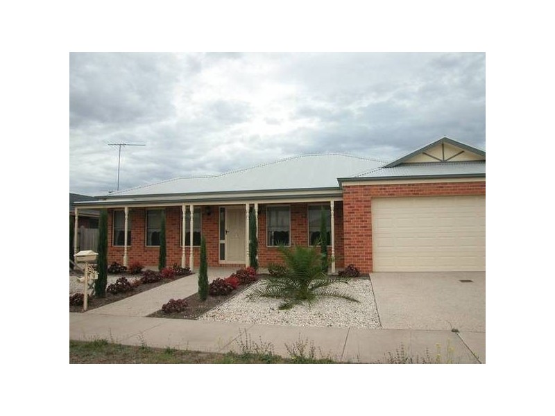 9 Country Gardens Drive, Lara VIC 3212