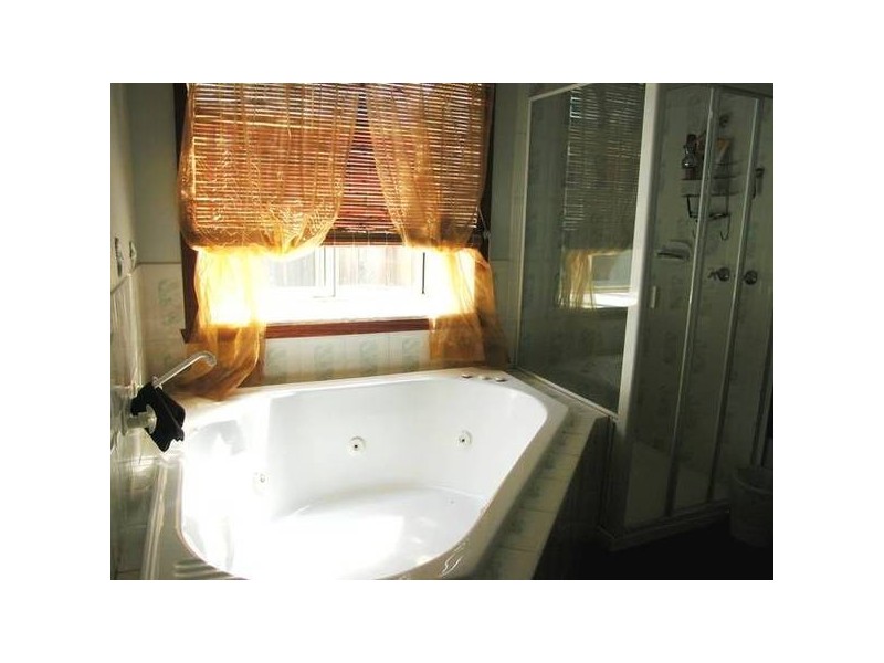 11 Sherwood Grove, Lara VIC 3212