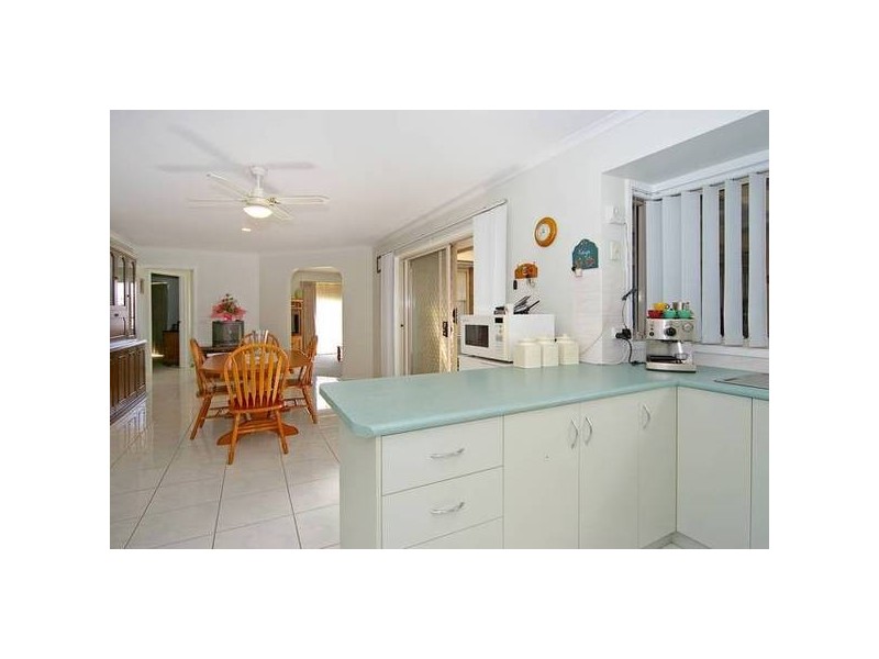 11 Lake Road, Lara VIC 3212