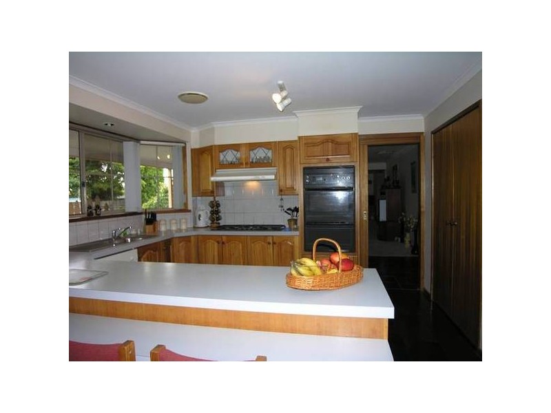 18 Teesdale Court, Lara VIC 3212