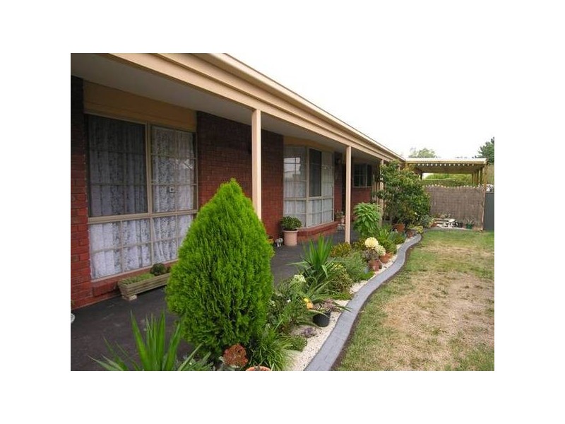 18 Teesdale Court, Lara VIC 3212