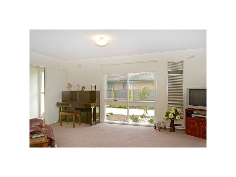 1/104 McClelland Avenue, Lara VIC 3212