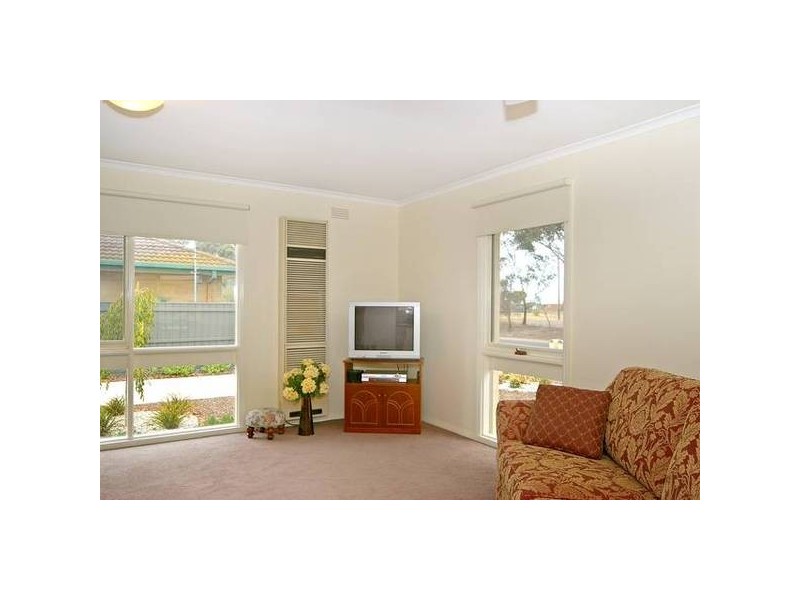 1/104 McClelland Avenue, Lara VIC 3212