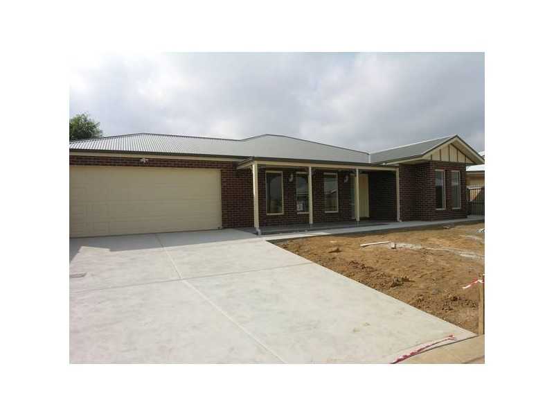 9 Wheat Court, Lara VIC 3212