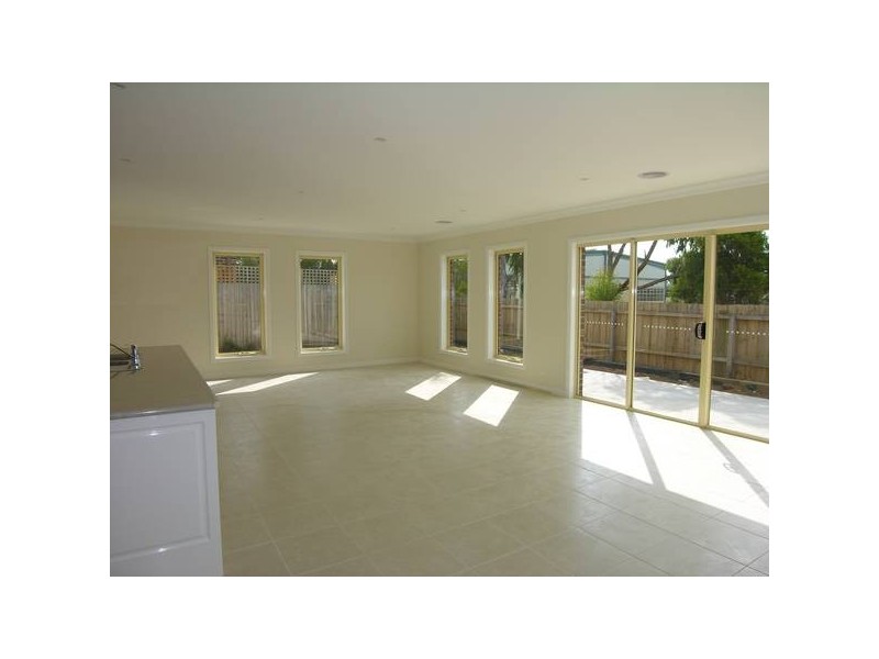 9 Wheat Court, Lara VIC 3212