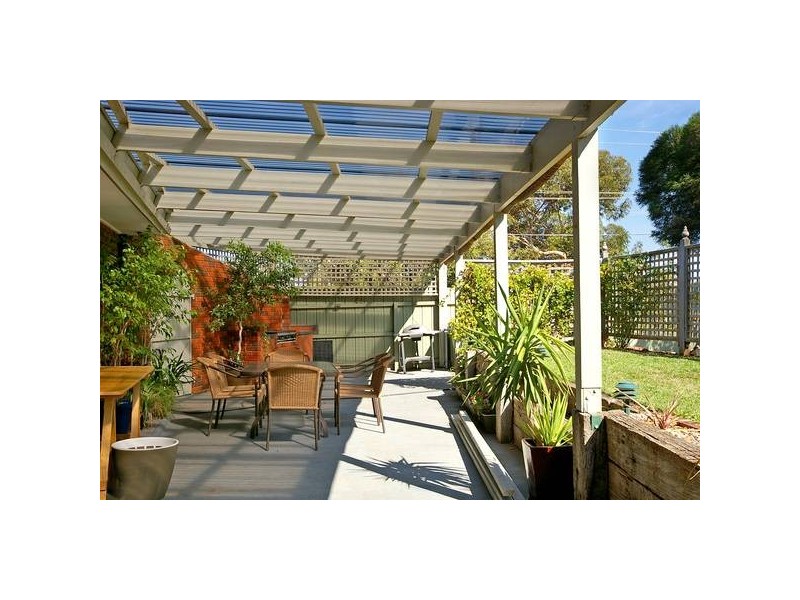 24 Jania Street, Lara VIC 3212