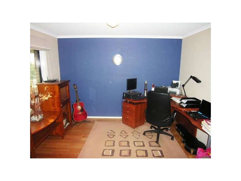 15 Greenleaf Drive, Lara VIC 3212