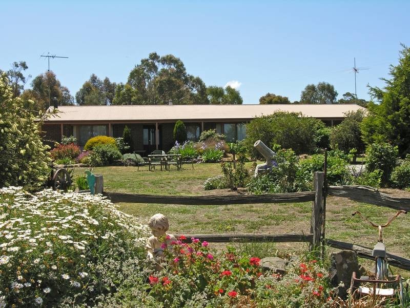 70 Manna Gum Place, Anakie VIC 3221