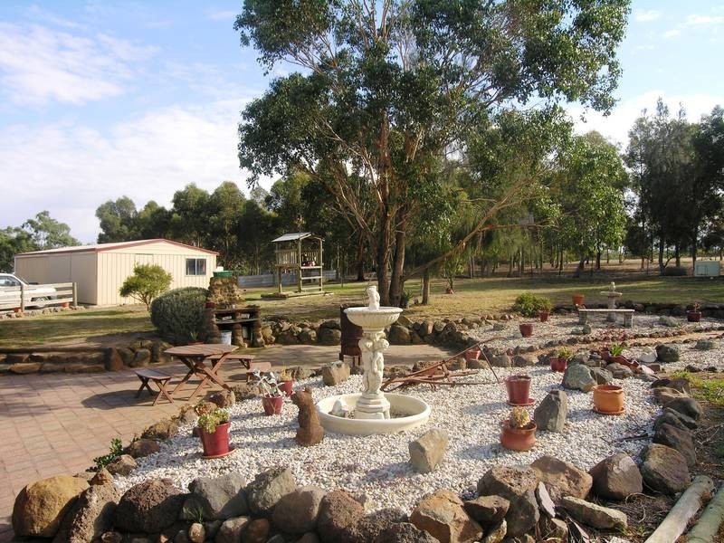 70 Manna Gum Place, Anakie VIC 3221