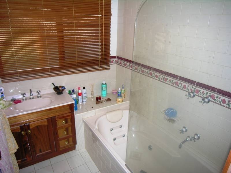 70 Manna Gum Place, Anakie VIC 3221