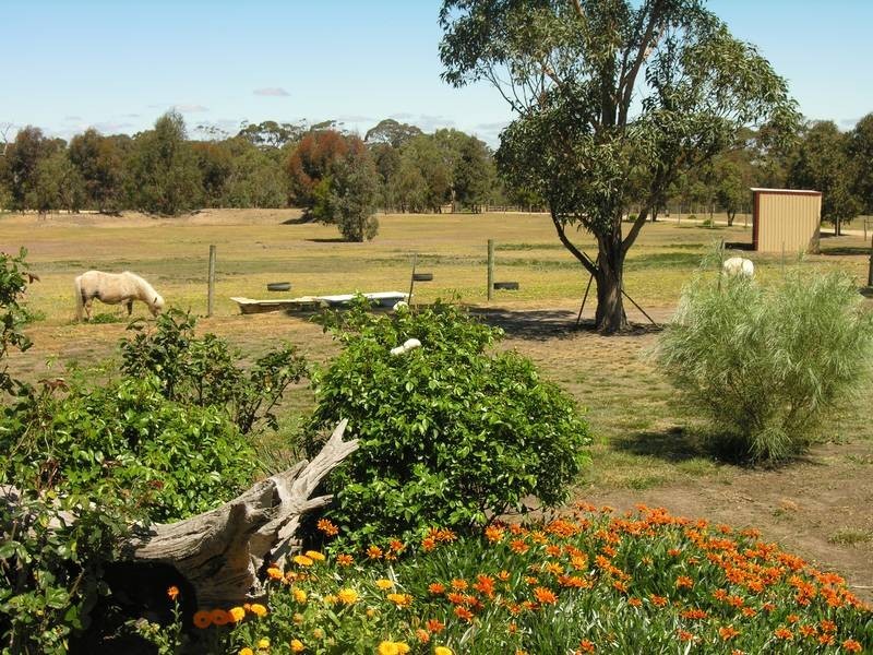 70 Manna Gum Place, Anakie VIC 3221