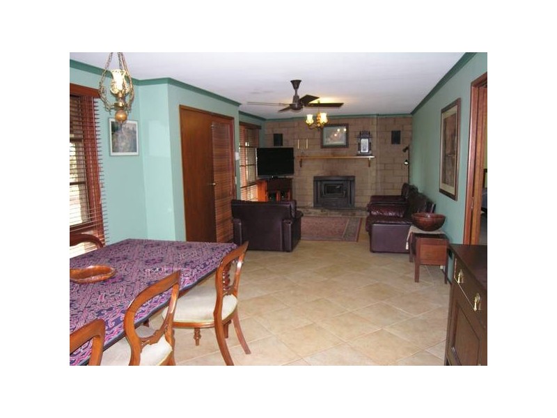 18 McLeans Road, Little River VIC 3211