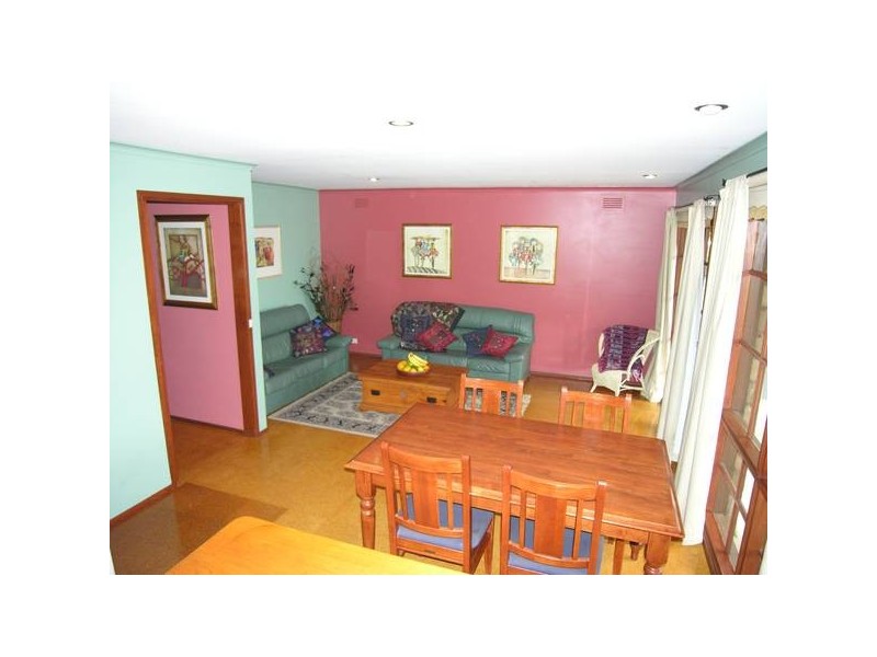 18 McLeans Road, Little River VIC 3211