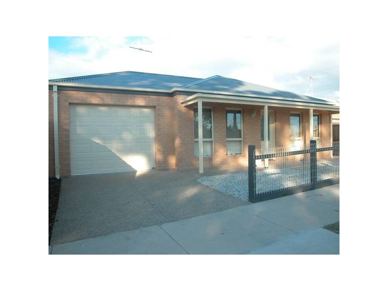24 Maria Court, Lara VIC 3212