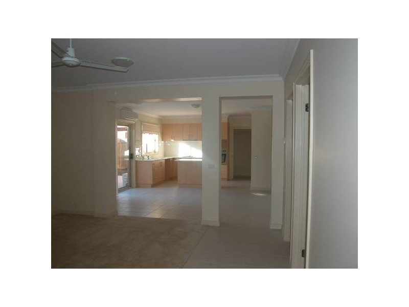 24 Maria Court, Lara VIC 3212