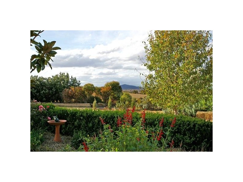 50 McNeill Court, Lara VIC 3212