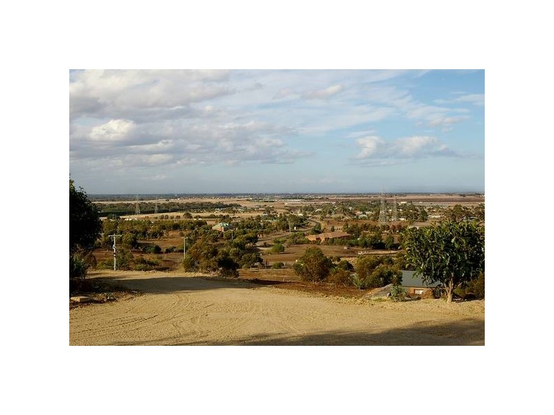 50 McNeill Court, Lara VIC 3212